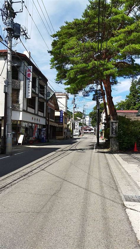 門前地|「門前地(モンゼンチ)」の意味や使い方 わかりやすく解説。